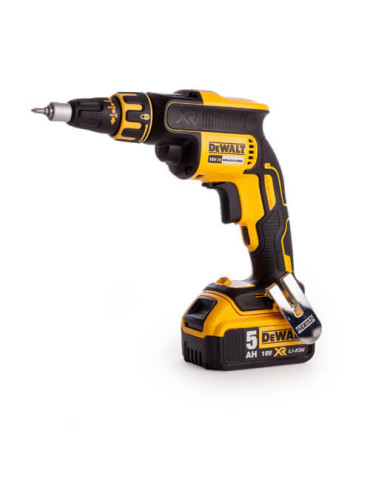 Шурупокрут акумуляторний безщітковий DeWALT DCF620P2K